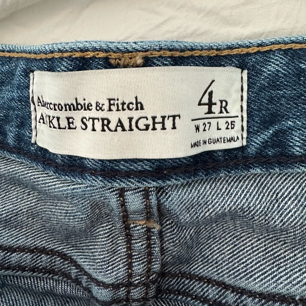 Abercrombie ankle straight jeans 4/27